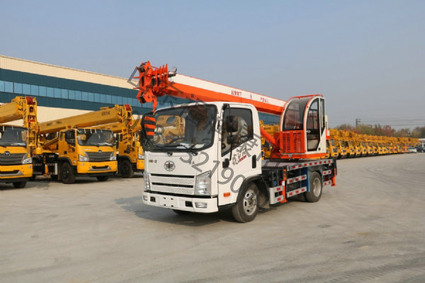 藍(lán)牌K5噸汽車(chē)吊 一汽解放