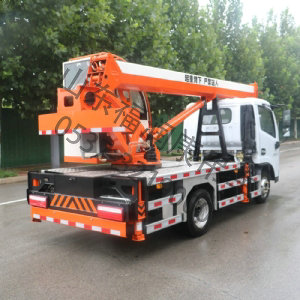 藍(lán)牌K5噸汽車(chē)吊 東風(fēng)多利卡